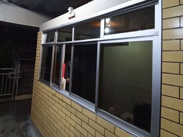 Garanta a privacidade com película fumê em Santos