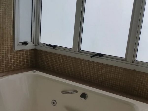 Controle a luminosidade com isofilme residencial